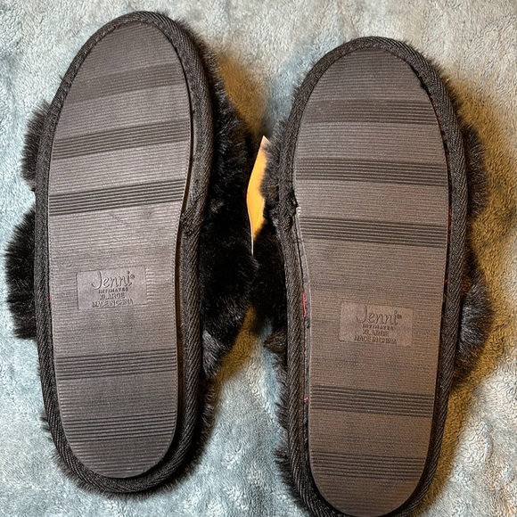JENNI Faux-Fur Solid Crossband Slippers Women's L Black Slip On Open Toe NWT - Picture 2 of 2